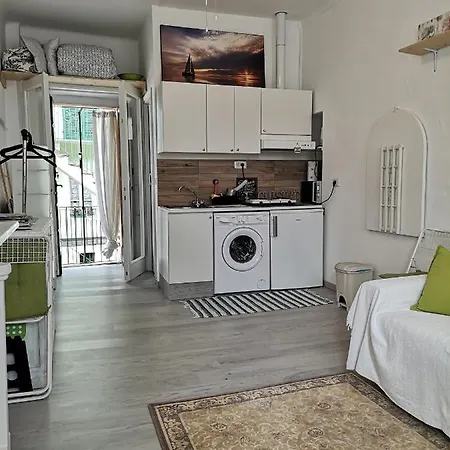 The Cozy Studio Flat דירה *